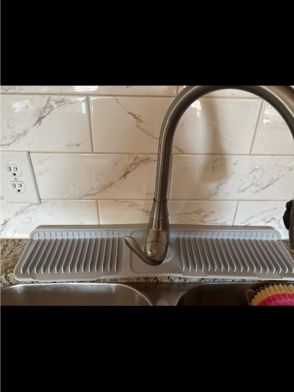 Universal Silicone Sink Drip Tray Drying Mat in Light Gray